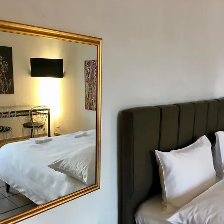 Апарт-отель Great2stay Center Локарно